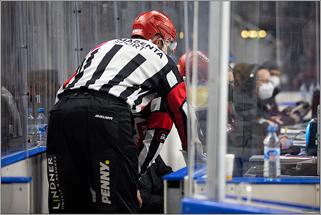 PENNY DEL; Koelner Haie- Duesseldorfer EG; Koeln, 16.01.2022